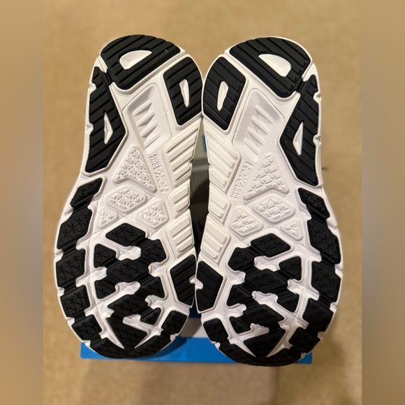 NIB •HOKA Women’s HOKA ARAHI 7 Size: 8.5 - Picture 4 of 7